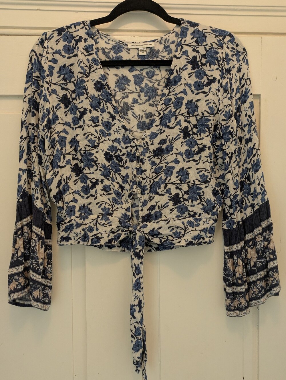 American Eagle Blue & White Floral "Mamma Mia" Tie Up, Bell Sleeve Top- M